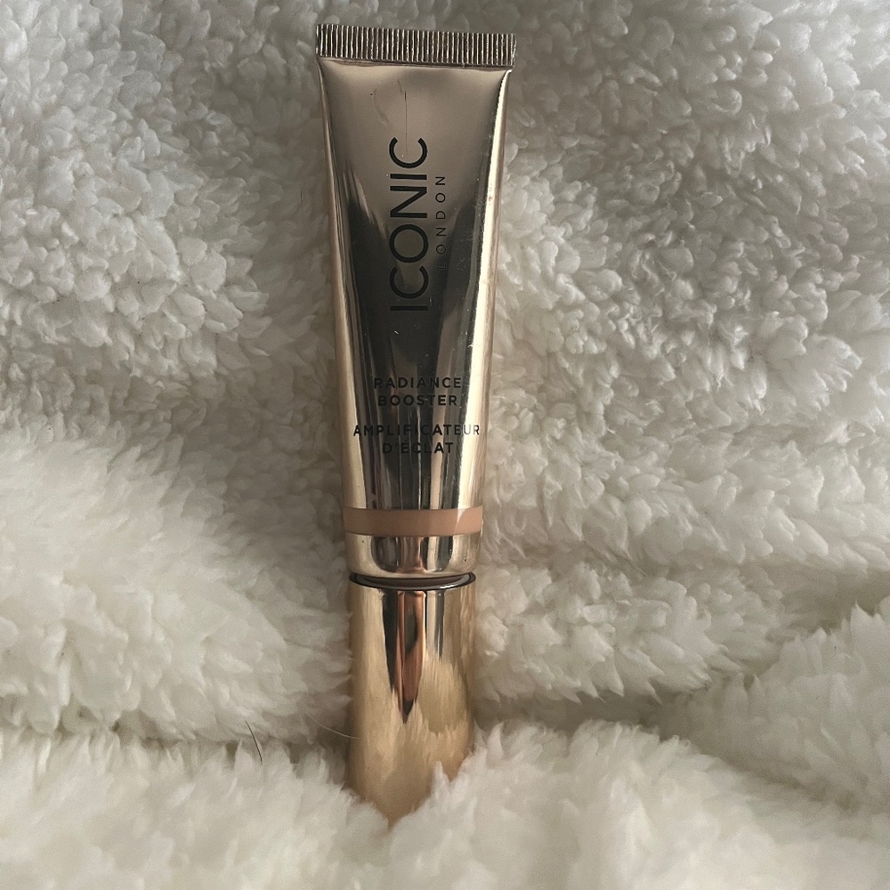 New - Iconic London Complexion Booster in Champagne Glow